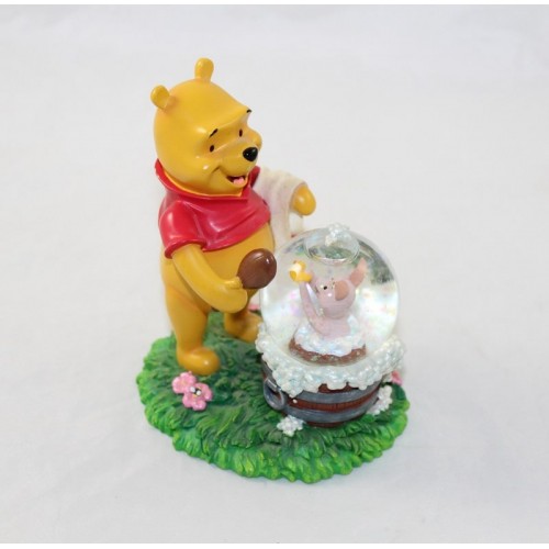 Snow globe Winnie the Pooh DISNEY STORE piglet ball bath to do...