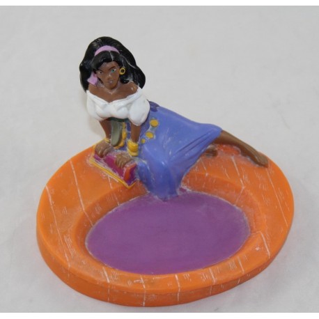 Figura Esmeralda GROSVENOR El jorobado de Notre Dame usa jabón de plástico suave