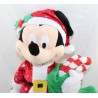 Peluche Mickey DISNEYLAND PARIS Noël chaussette verte sucre d'orge Père Noël 37 cm