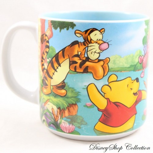 copy of Mug scene Winnie the Pooh DISNEY STORE green decoration sap