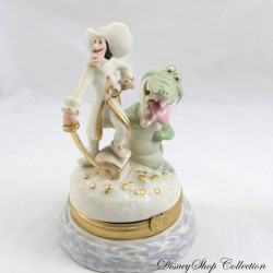 An Irresistable Lure' - Captain Hook, Smee, Tiger Lily and Croc figurine  (Walt Disney Classics Collection) (DAMAGED) from our Walt Disney Classics  Collection collection, Disney collectibles and memorabilia