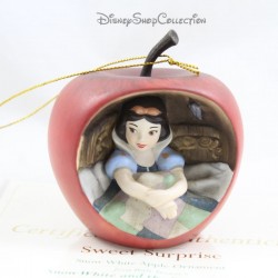 WDCC DISNEY Snow White and the 7 Dwarfs Apple Figurine Ornament