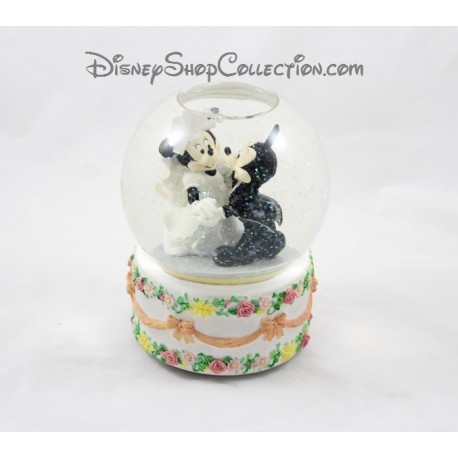 Snow Globe Musical Mickey Minnie Disney Wedding Wedding Cake