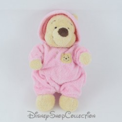 Peluche Winnie l'ourson DISNEY STORE pyjama grenouillère rose 22 cm