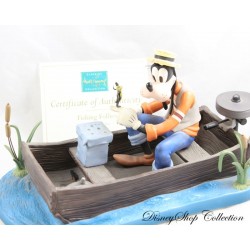 Walt Disney Classics Goofy Goofy and Wilbur Fishing Follies Goofy Fishing Goofy Limited Figurine (R20)