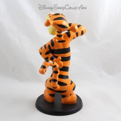 Figura de resina DISNEY Tigger en soporte negro