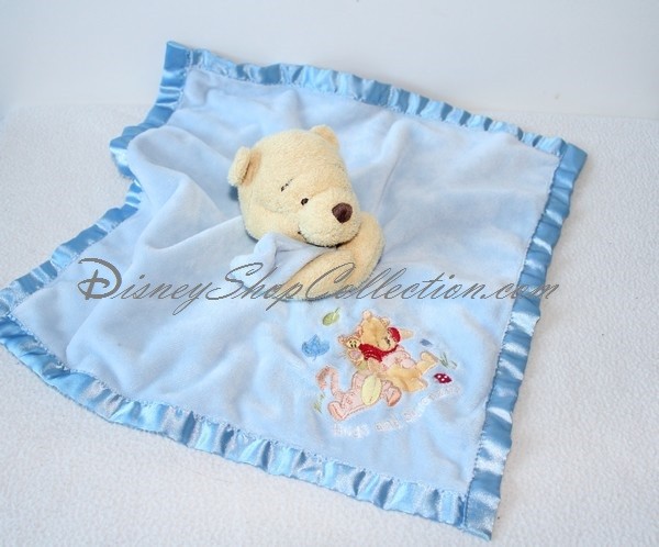 Peluche bébé Winnie l'Ourson avec couverture Disney Store