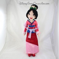 Poupée peluche Mulan DISNEY STORE robe satin rose rouge couronne 54 cm 