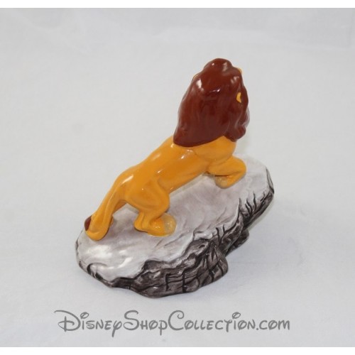 mufasa figurine